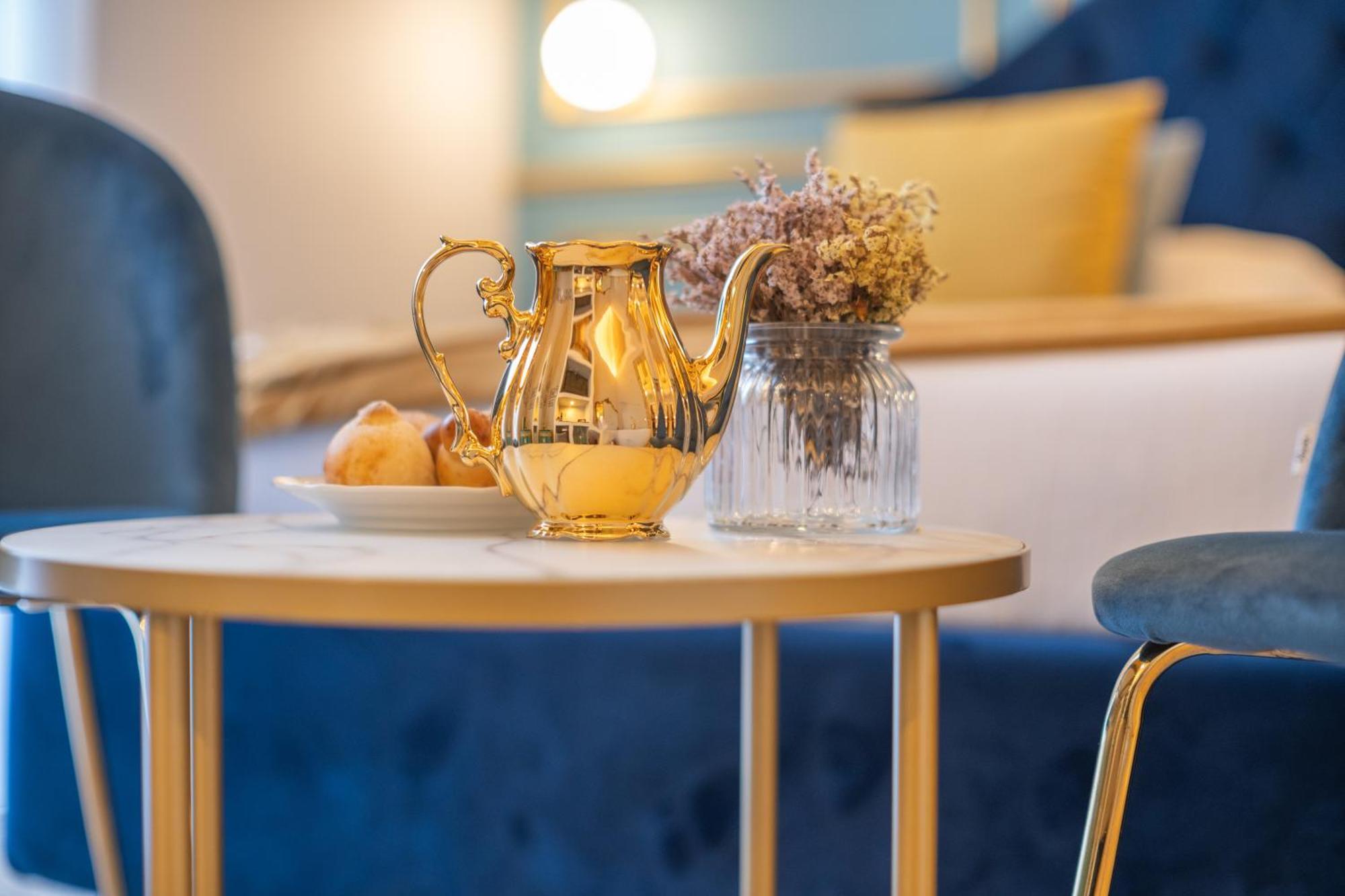 Family Affair Luxury Rooms&Suites — Photos 1